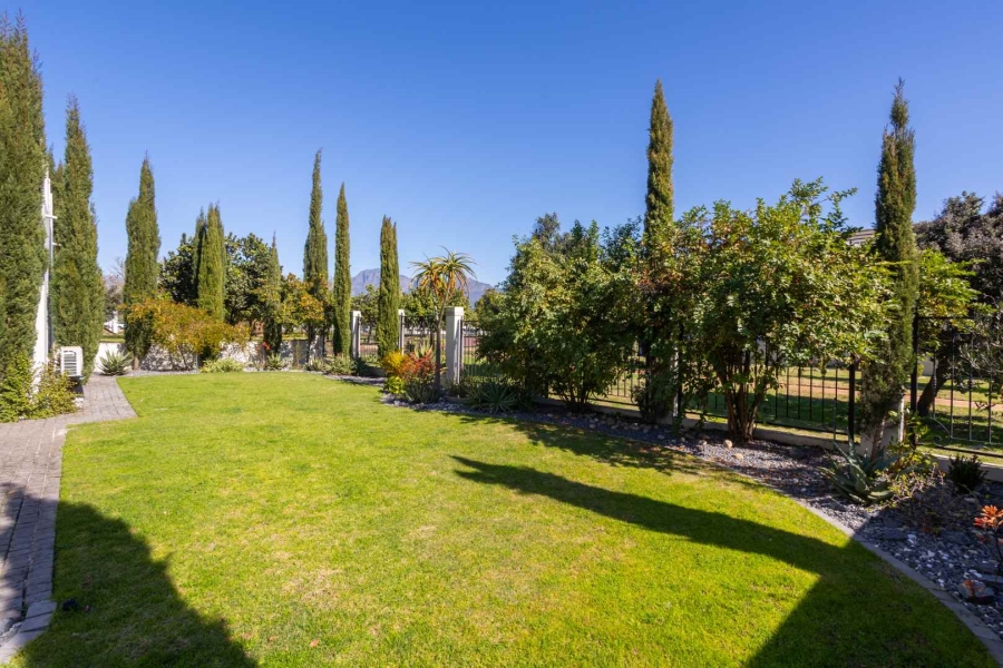 To Let 3 Bedroom Property for Rent in Val De Vie Estate Western Cape